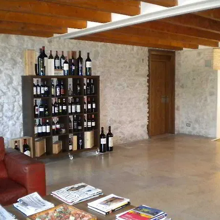 Fuente Acena Boutique