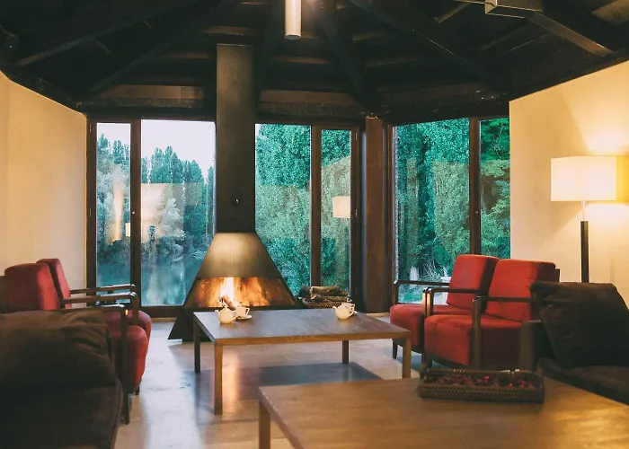 호텔 Fuente Acena Boutique 킨타니야 데 오네시모